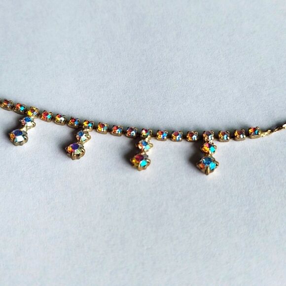 Sparkly, Fun, Rhinestone Necklace - Picture 6 of 6